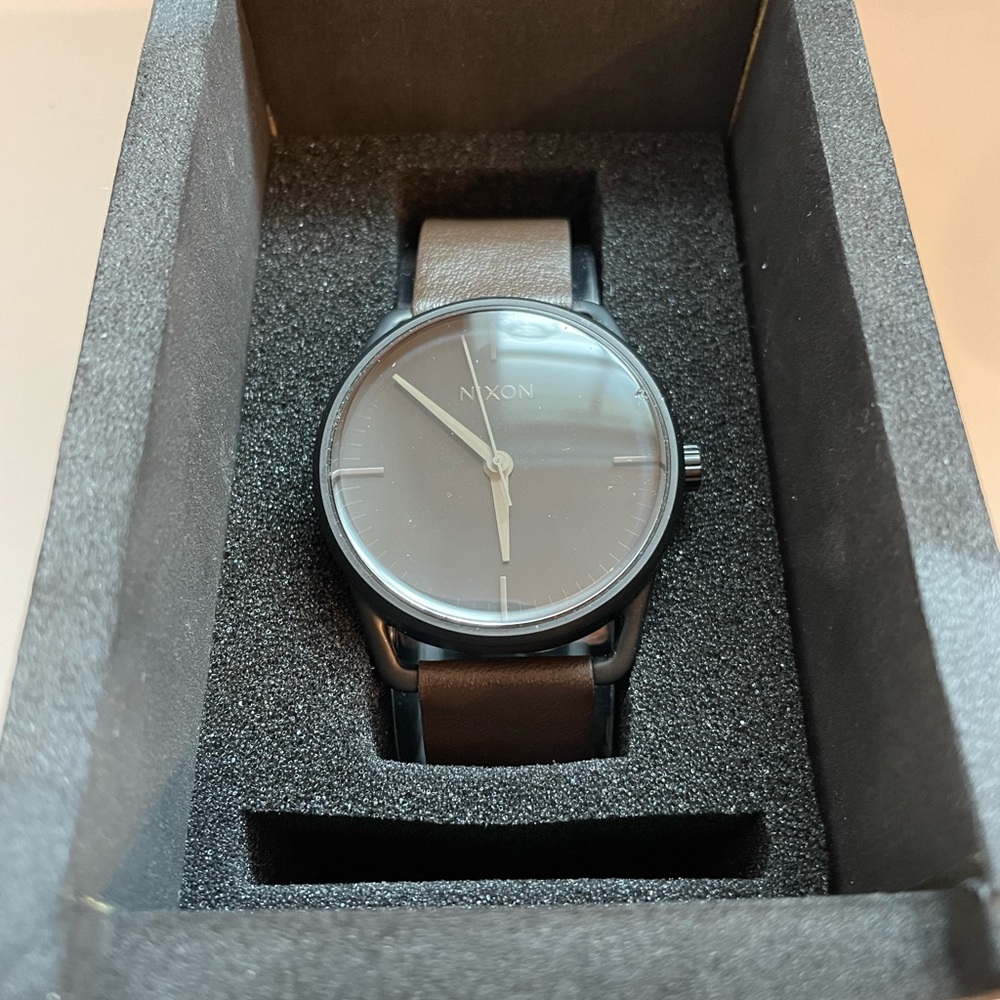 Nixon watch brown leather